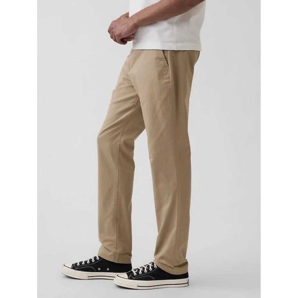 GAP Men's Essential Khaki Slim Chinos 31 x 32 Basic Minimalist Preppy Casual